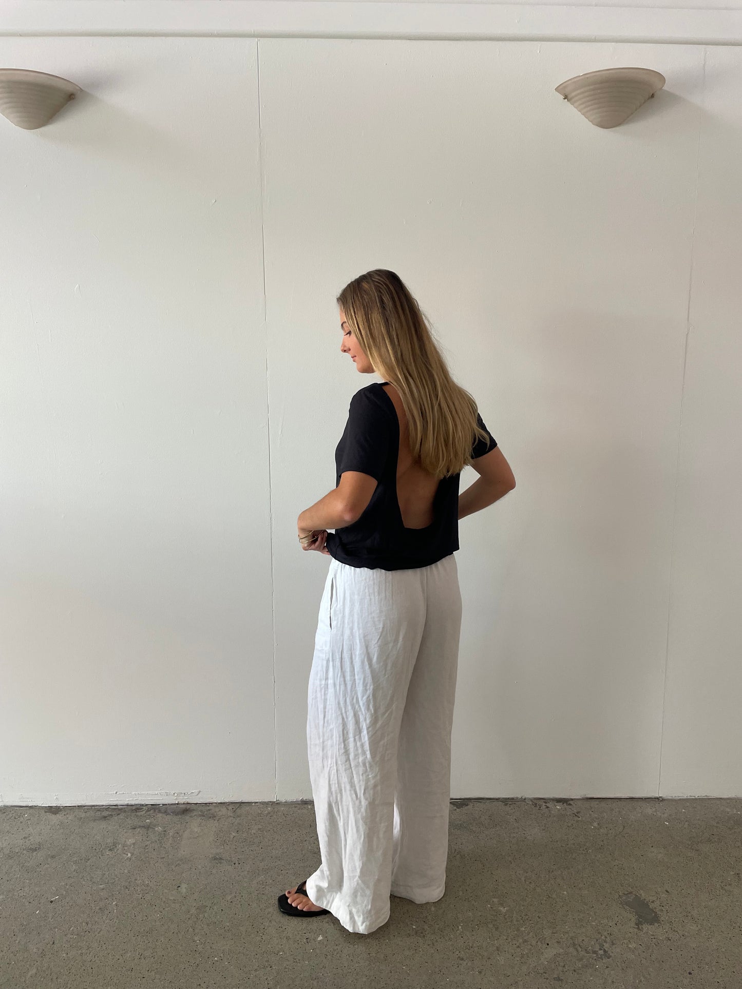 Charlotte Tee in Black