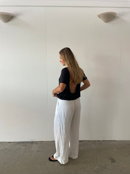 Charlotte Tee in Black